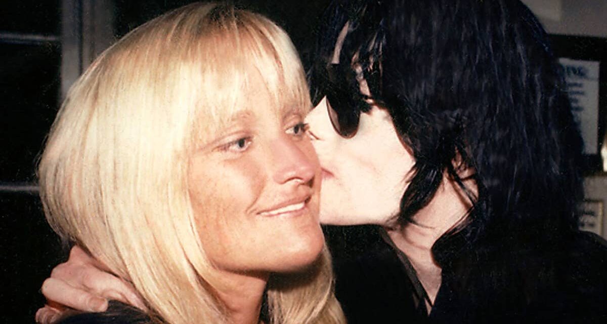 La vie privée de Debbie Rowe loin des projecteurs depuis la mort de Michael Jackson