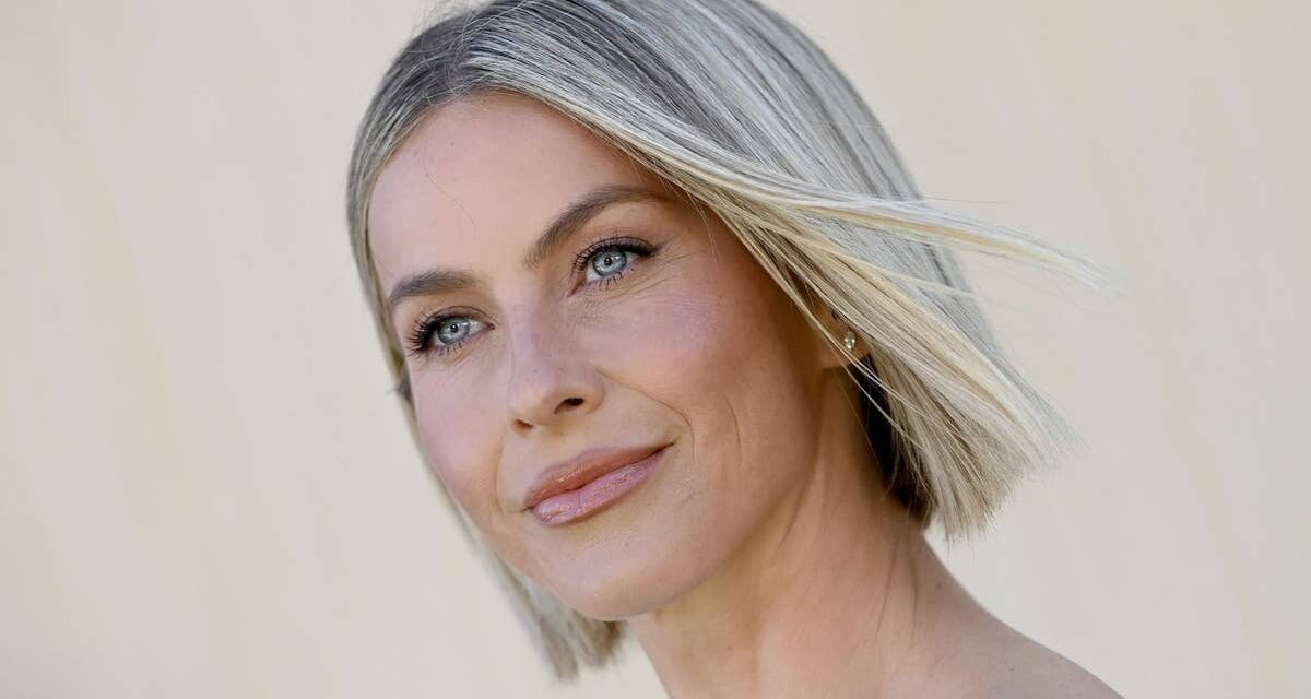 Le maillot de bain blanc sensuel de Julianne Hough pourrait être son vêtement de plage le plus demandé à ce jour