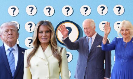 Le roi Charles, la reine Camilla, Donald et Melania Trump saluant depuis la Maison Blanche
