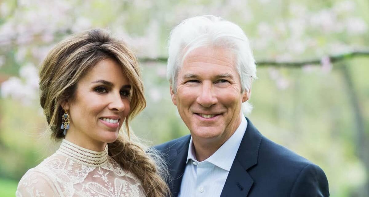 Richard Gere, 73 ans, et sa femme Alejandra, 43 ans, partagent un rare aperçu d&rsquo;une étape spéciale