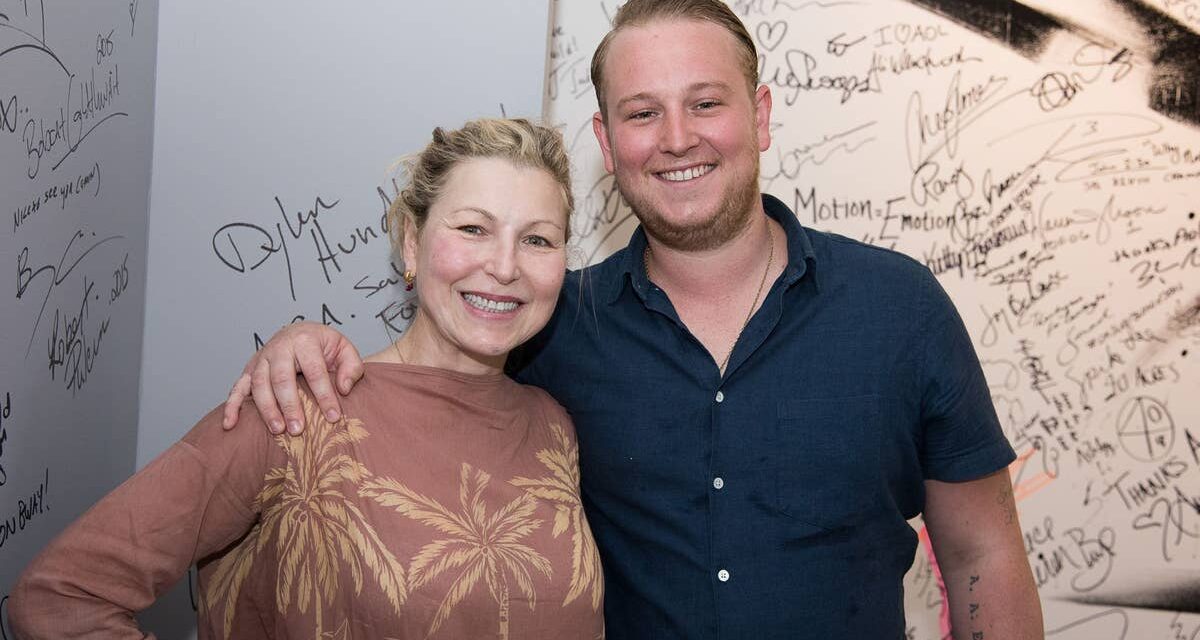 Le fils de Tatum O&rsquo;Neal dit qu&rsquo;il se blâme pour son overdose de 2020 dans une lettre émouvante pour la fête des mères