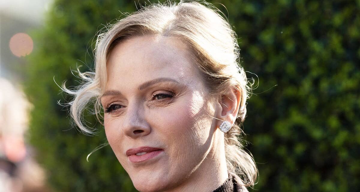 La princesse Charlène couronnée « reine » du style terre-à-terre avec des bottes de randonnée inattendues