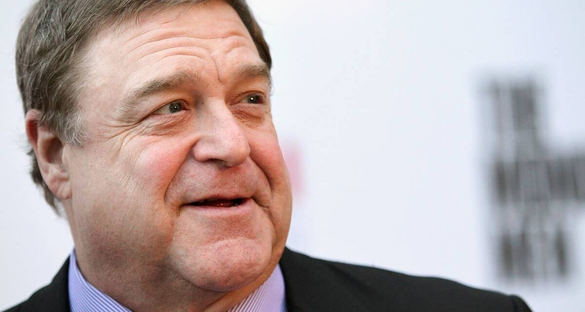 La photo de John Goodman au lycée découverte après avoir perdu la moitié de son poids