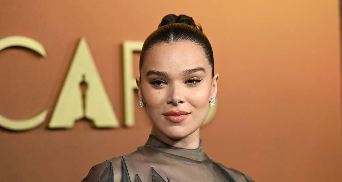 Hailee Steinfeld partage un premier aperçu de sa petite fille dans un article bouleversant pour la fête des mères