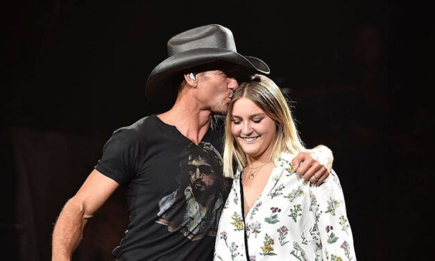 Tim McGraw dit « il est difficile de comprendre » à quel point sa fille Gracie est adulte